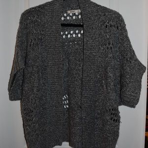 Old Navy M gray open front short sleeve sweater